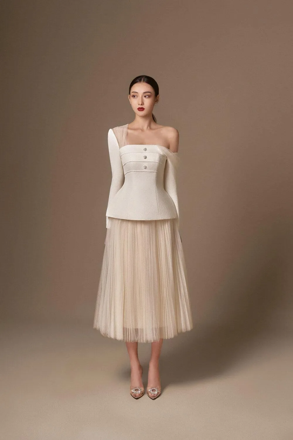 Alya Asymmetric Shoulder Top