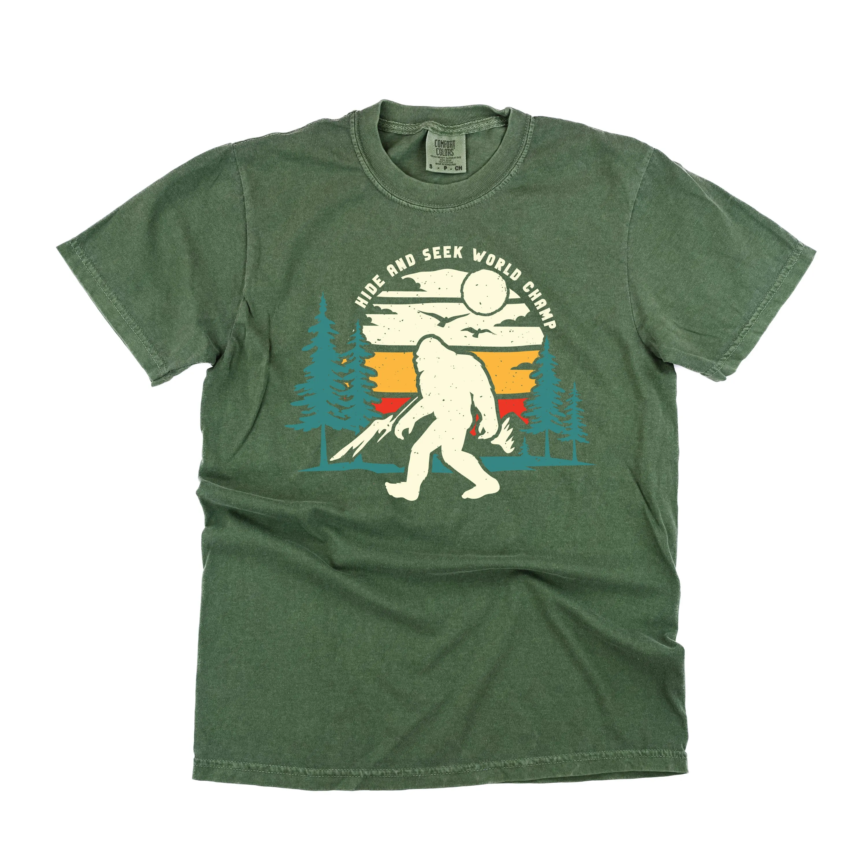 Big Foot - Hide and Seek World Champ - SHORT SLEEVE COMFORT COLORS TEE