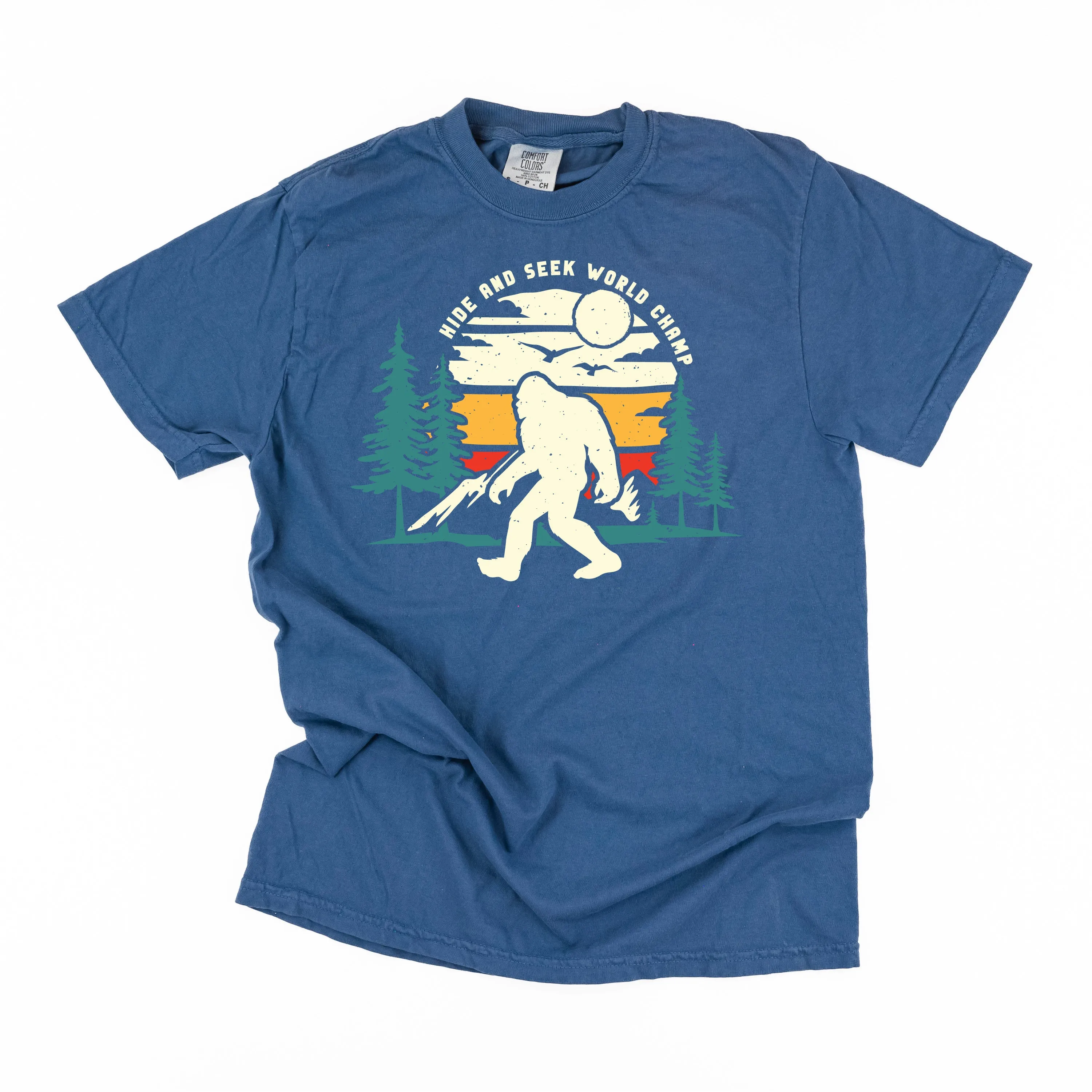 Big Foot - Hide and Seek World Champ - SHORT SLEEVE COMFORT COLORS TEE