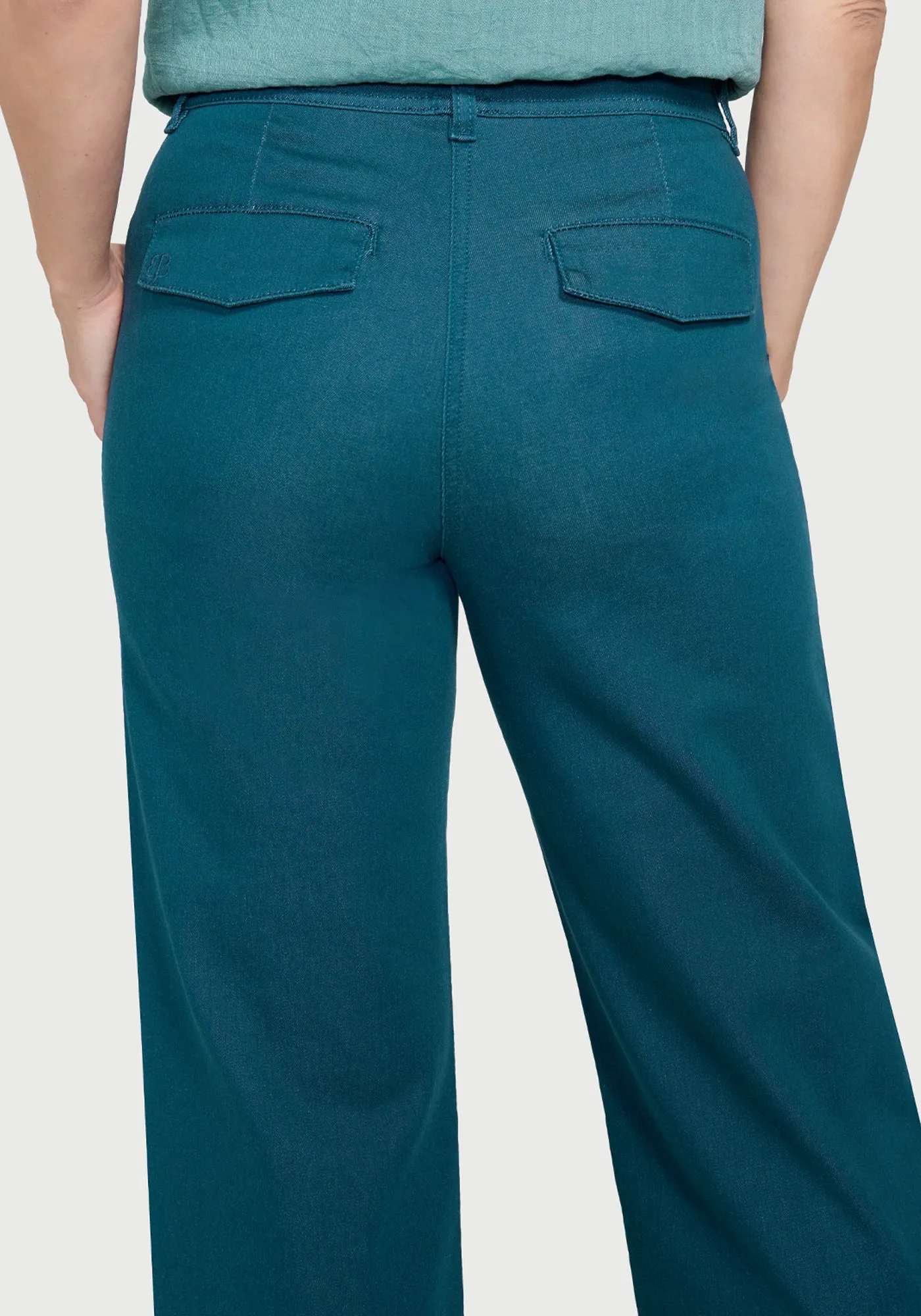 Burton Twill Crop Chino | Wide (Dark Ocean)