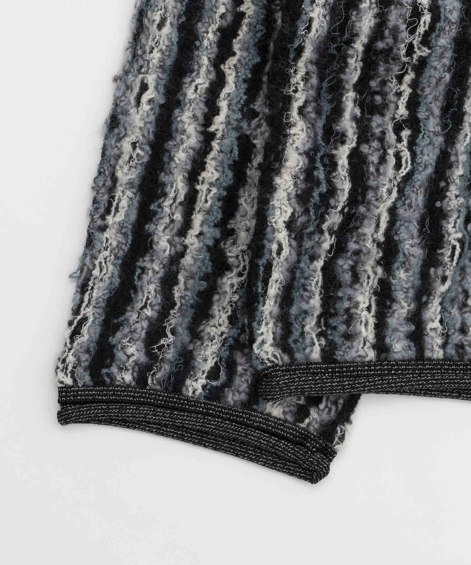 Irregular Inlay Knitting Prime-Over Crew Neck Knit Pullover