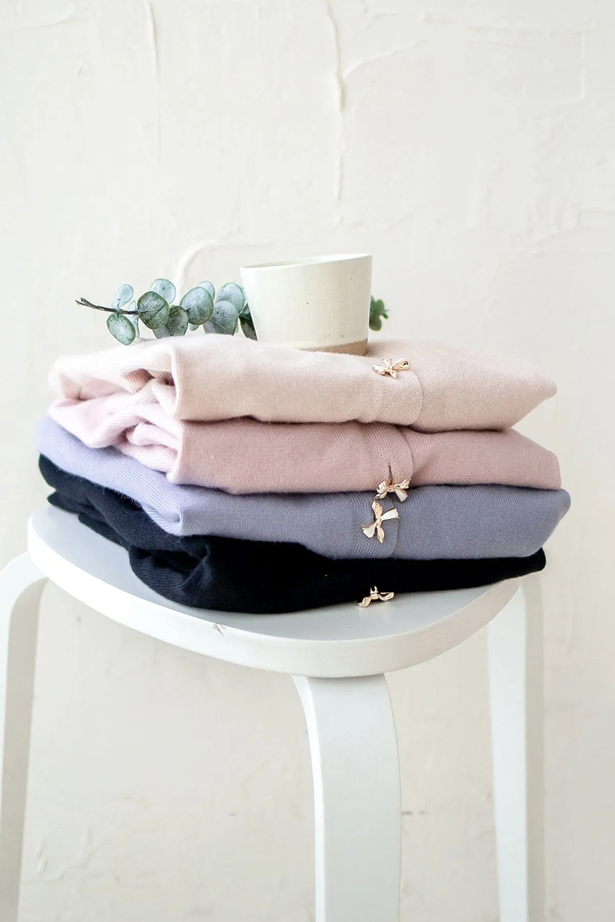 LES INES KNIT CARDIGAN IN OAT BEIGE