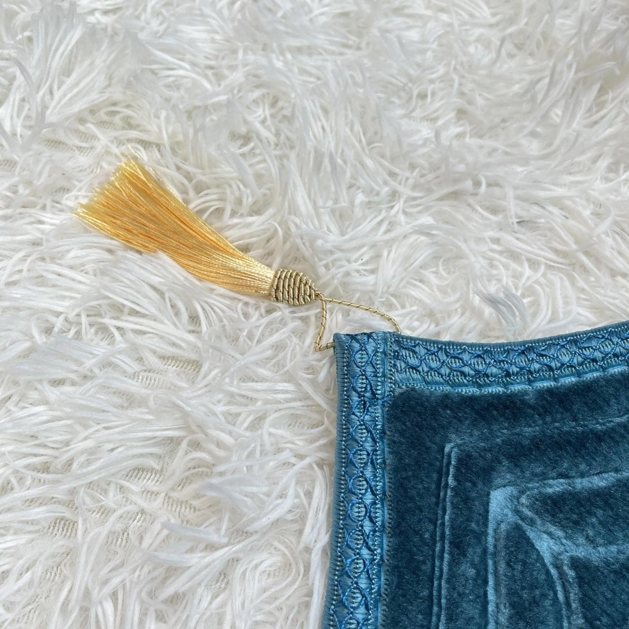 MC010 Soft Flannel Prayer Mat