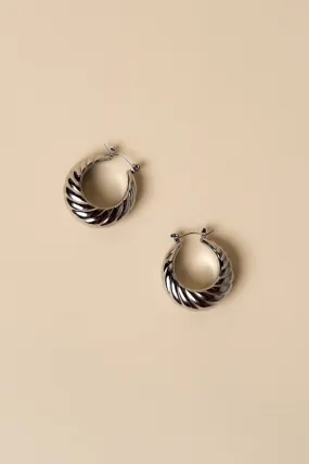 Nina Hoops