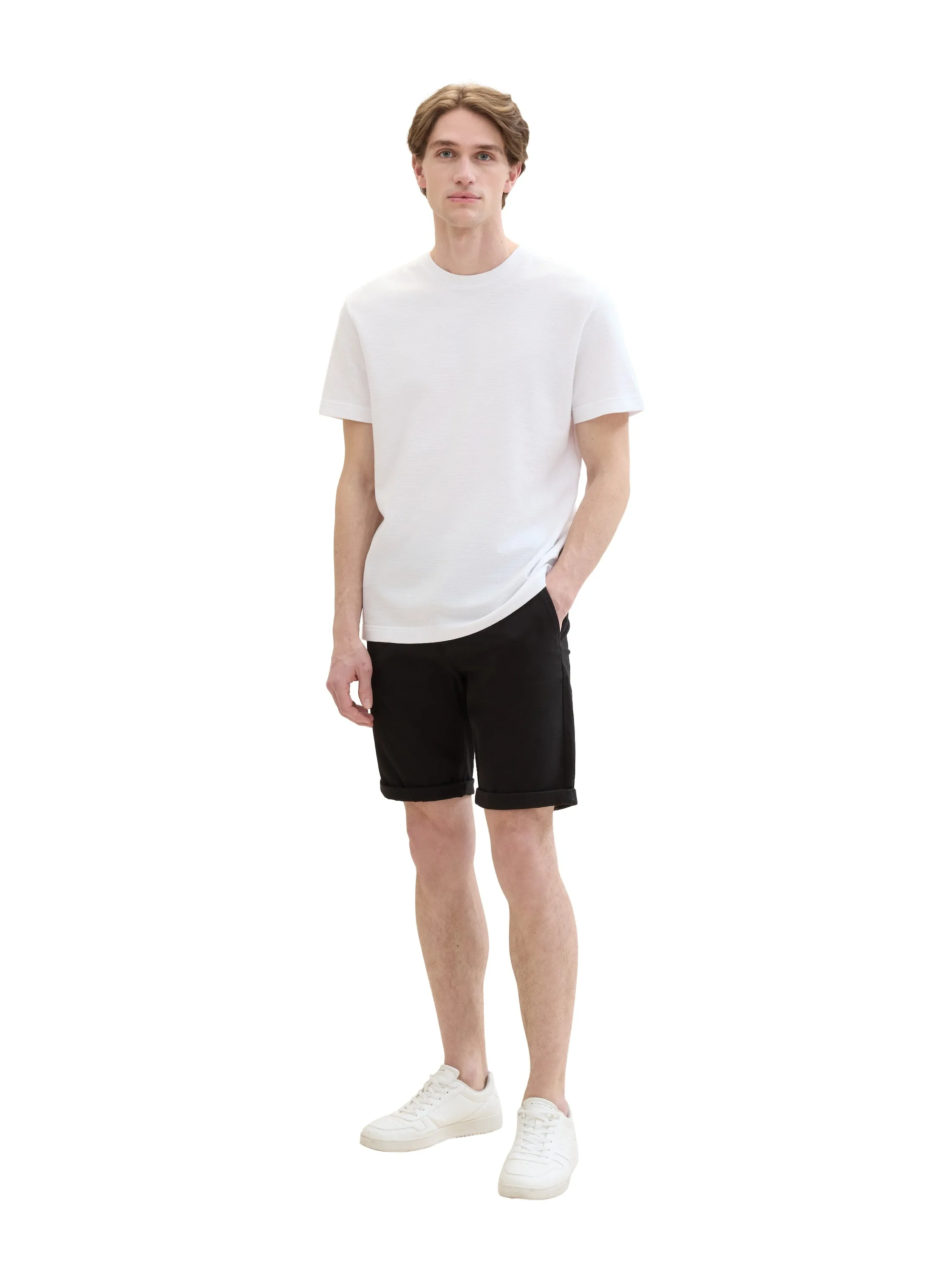 SLIM CHINO SHORTS