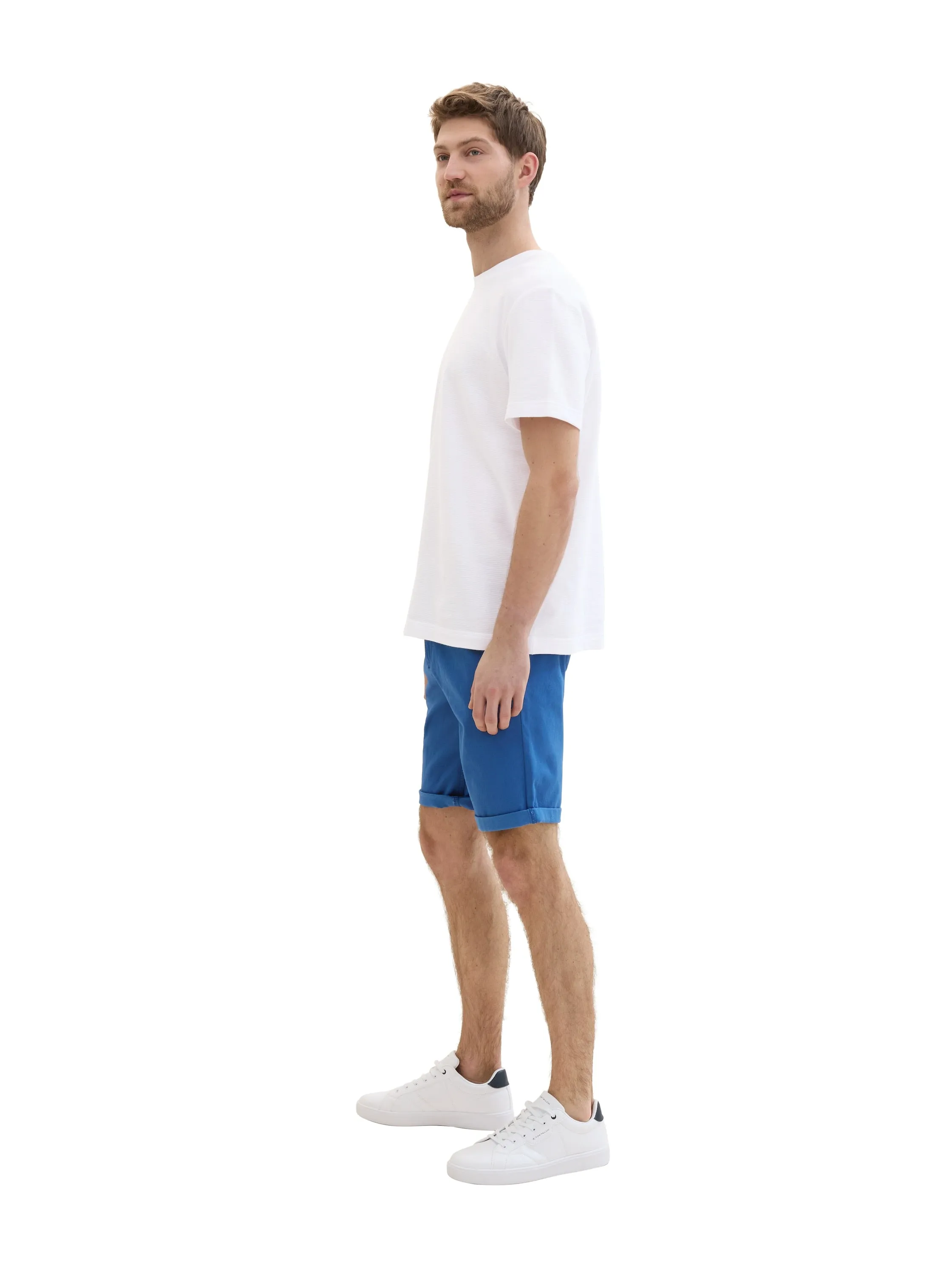 SLIM CHINO SHORTS