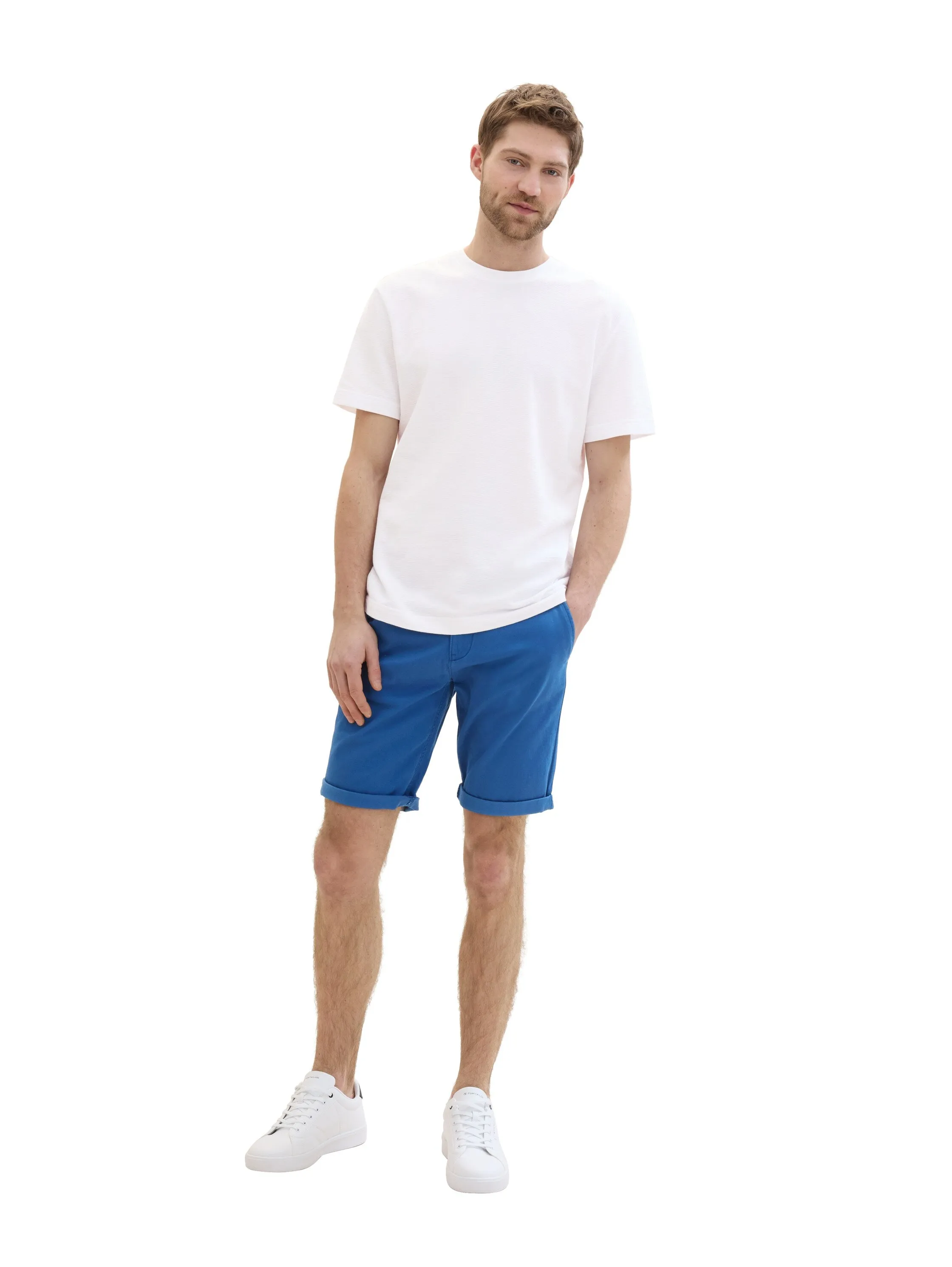 SLIM CHINO SHORTS