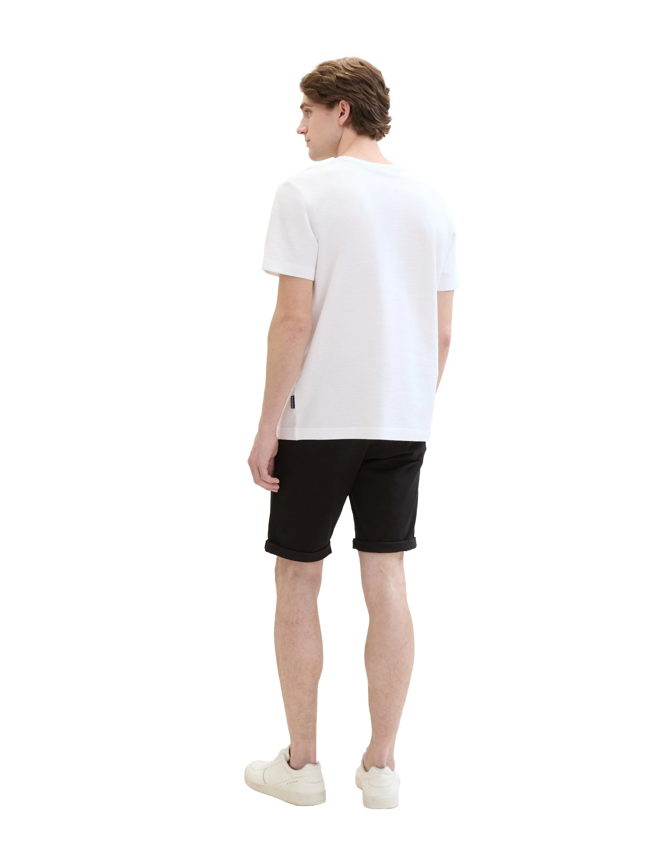 SLIM CHINO SHORTS