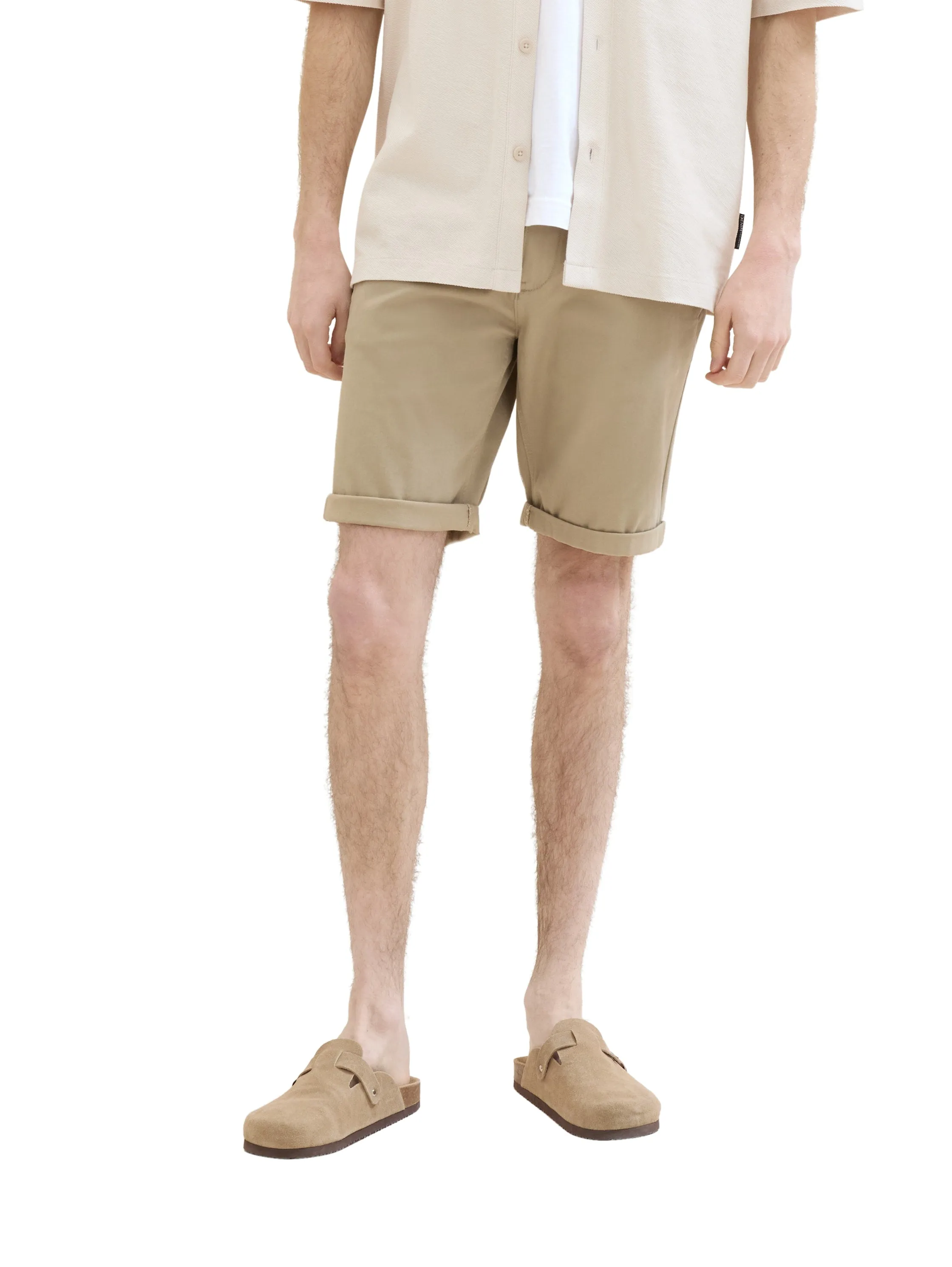 SLIM CHINO SHORTS