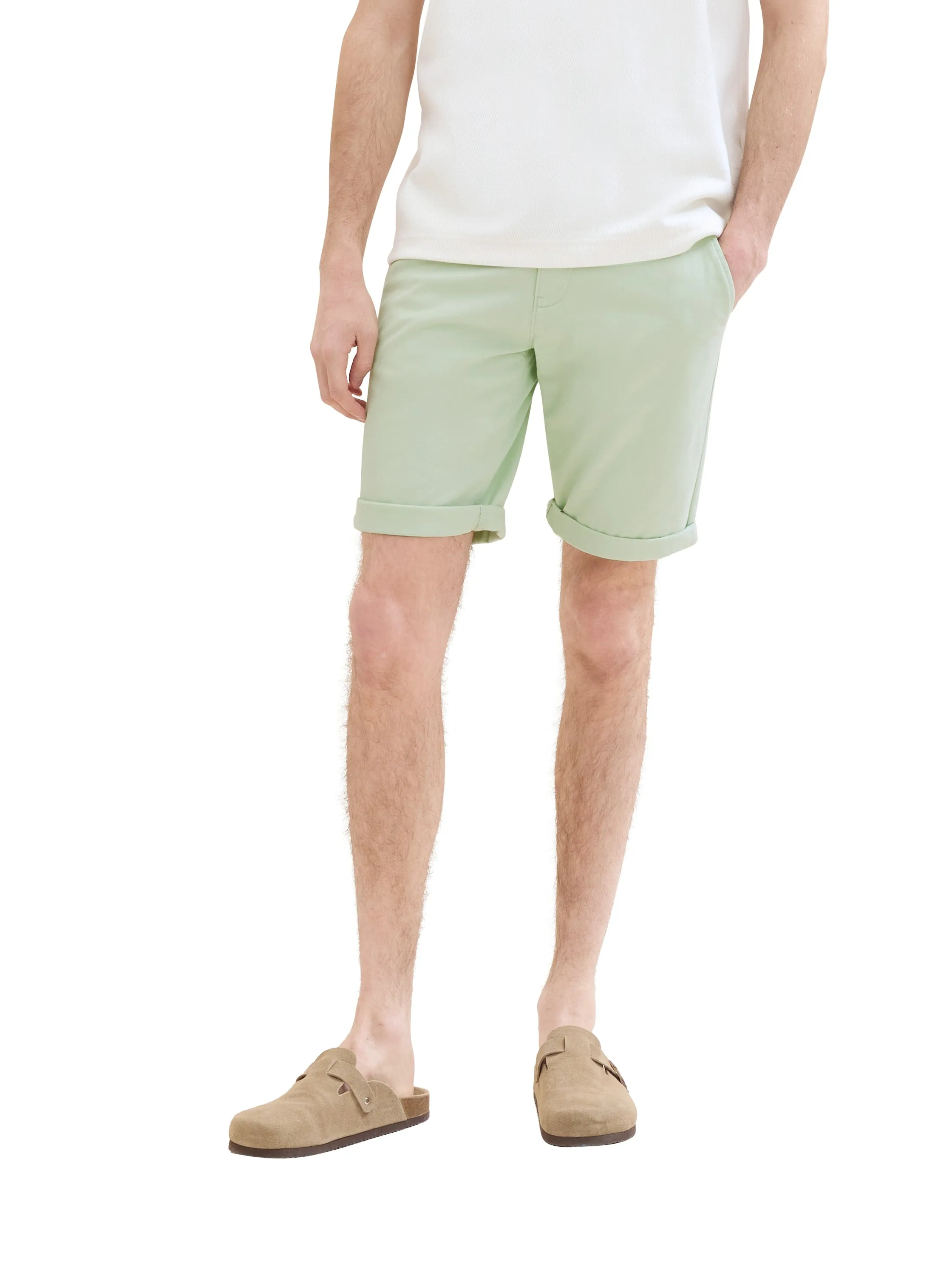 SLIM CHINO SHORTS