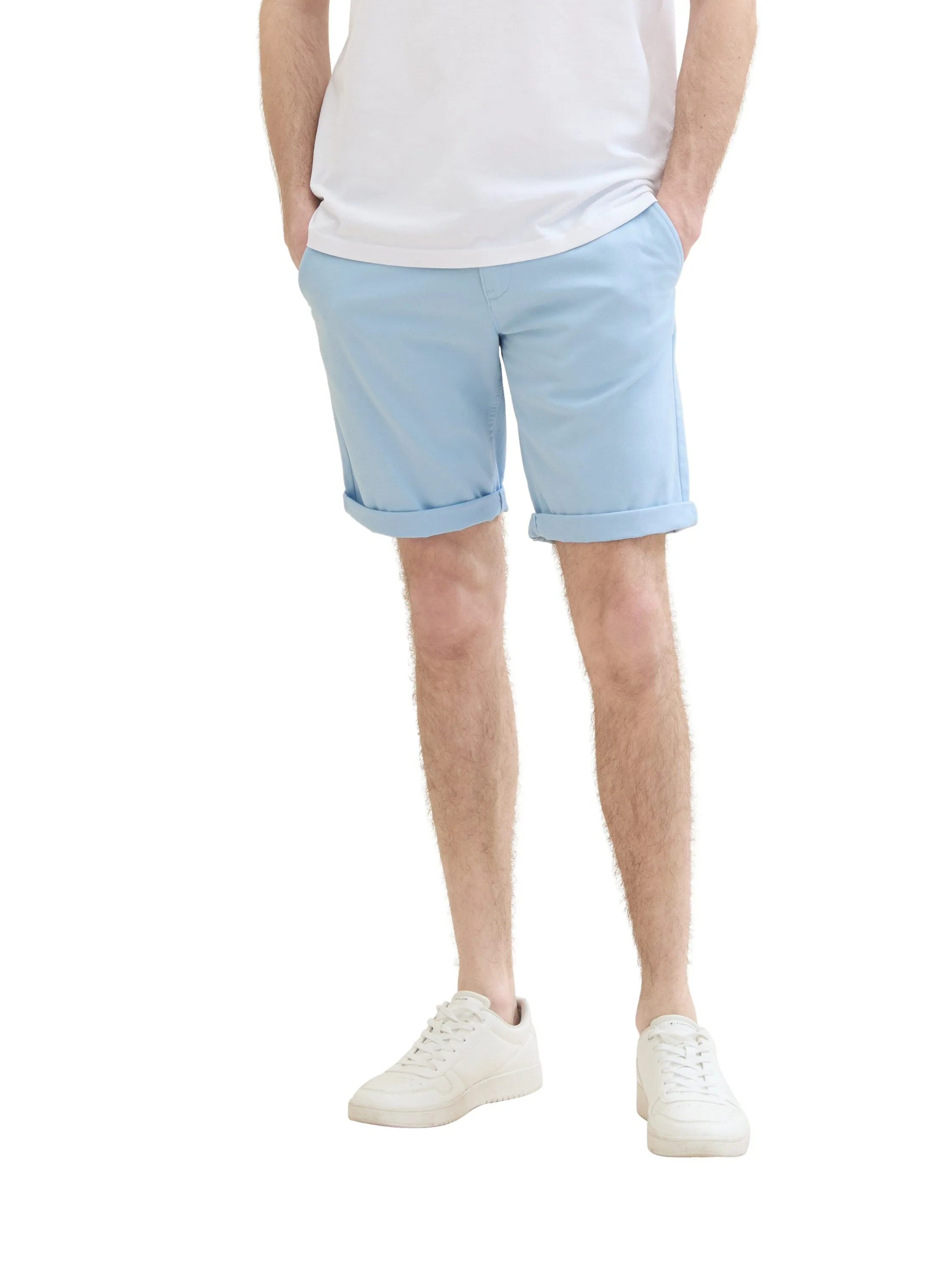 SLIM CHINO SHORTS