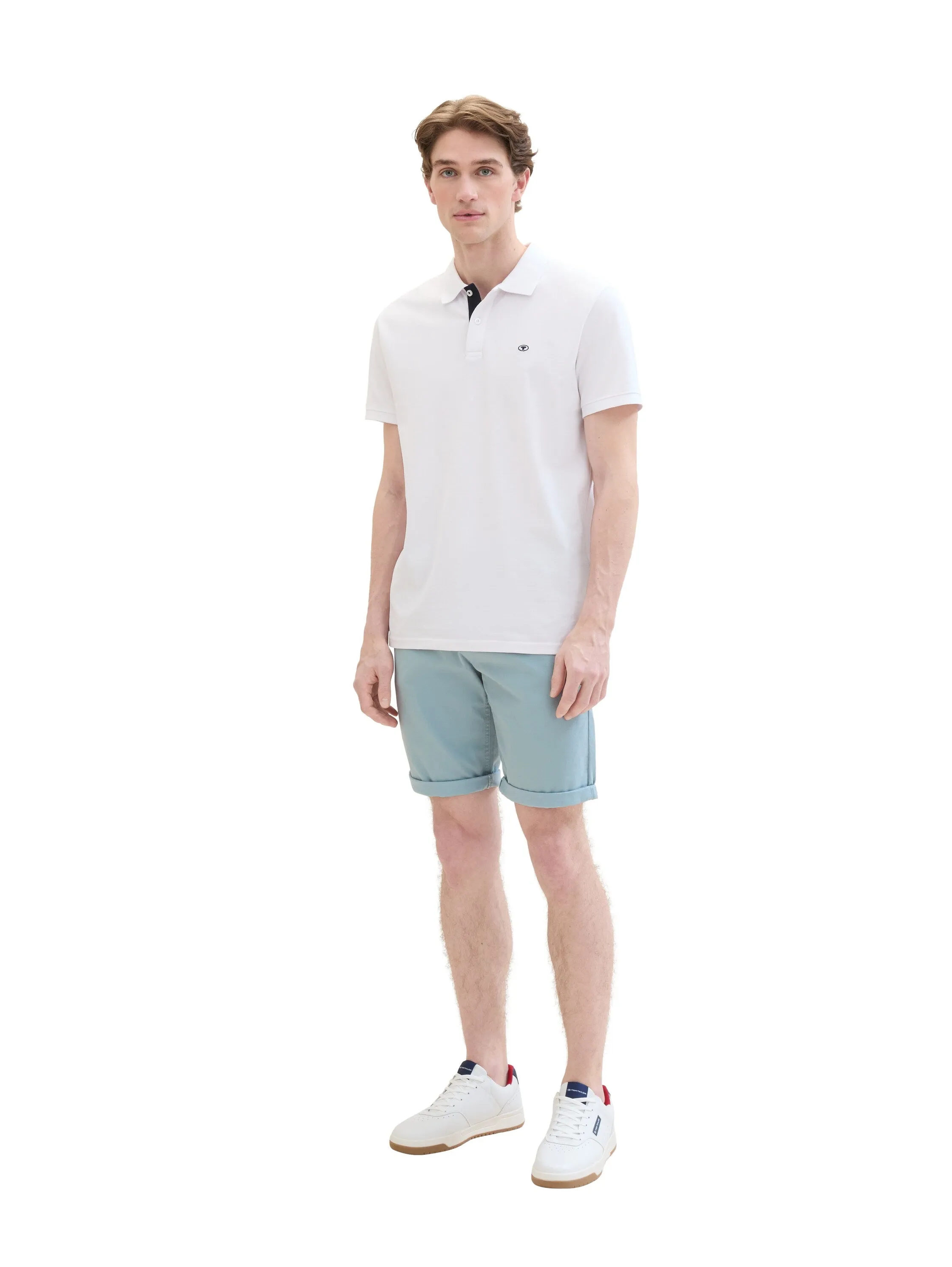 SLIM CHINO SHORTS