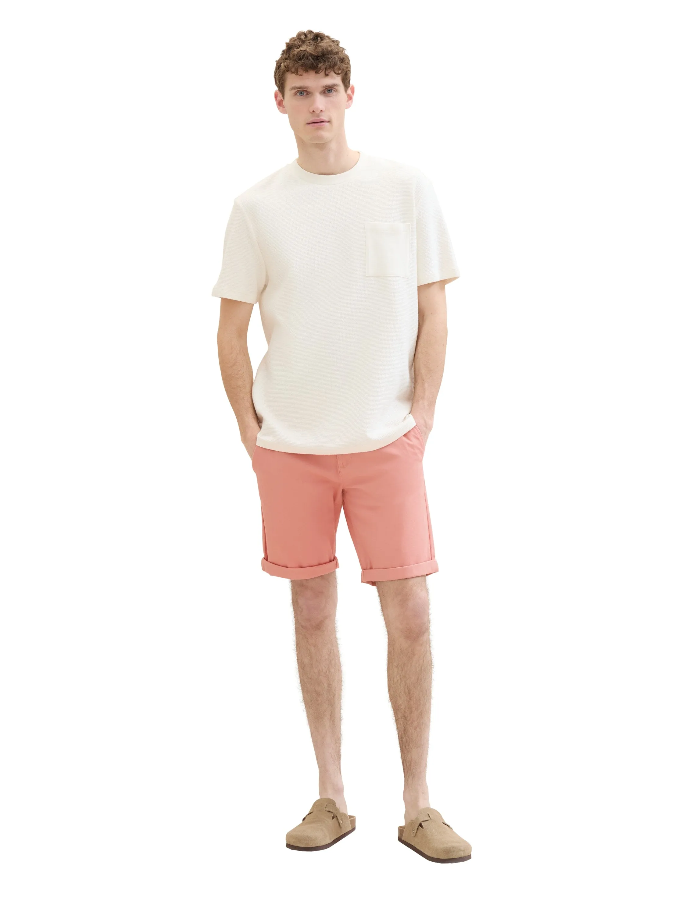 SLIM CHINO SHORTS