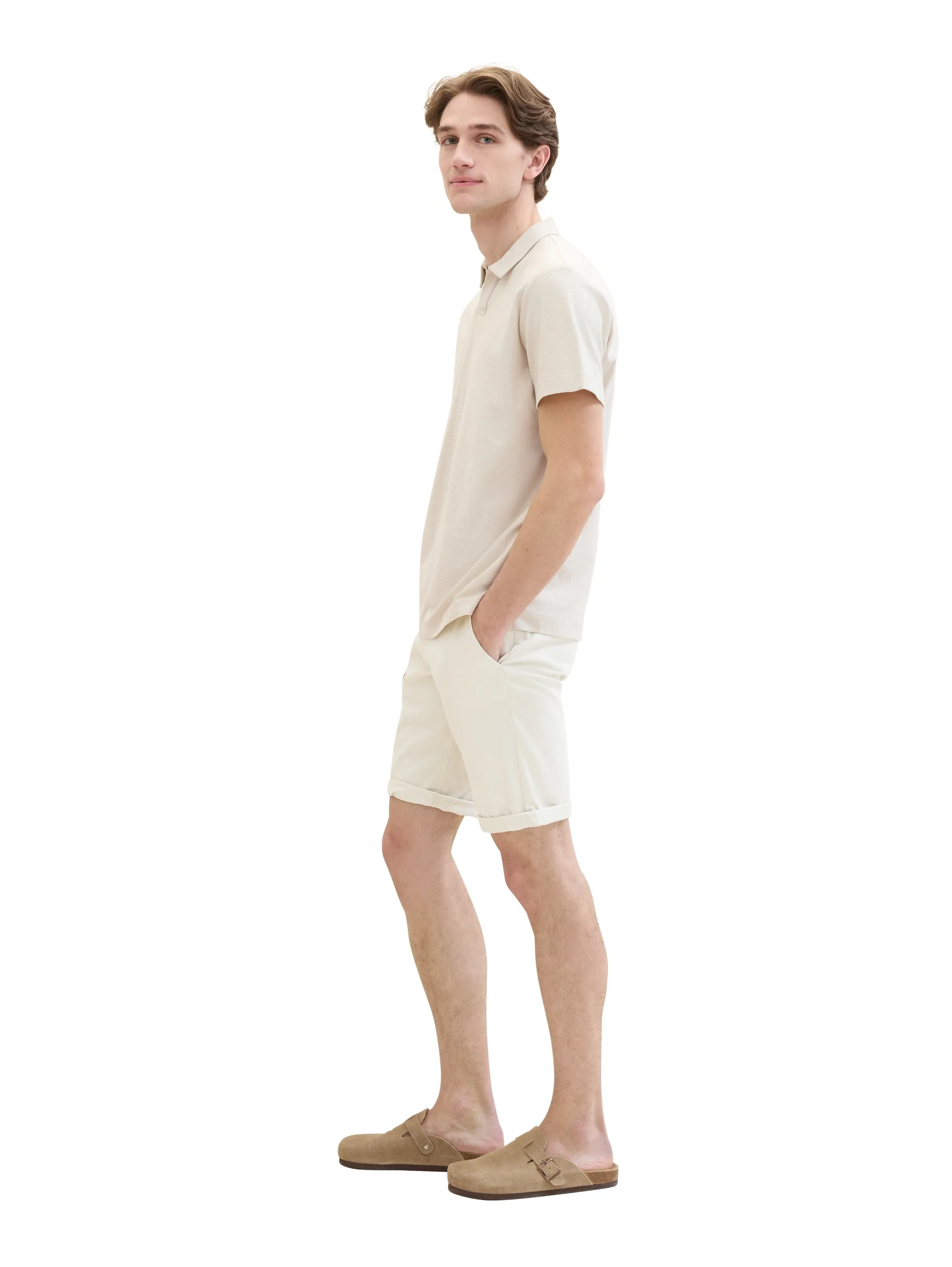 SLIM CHINO SHORTS
