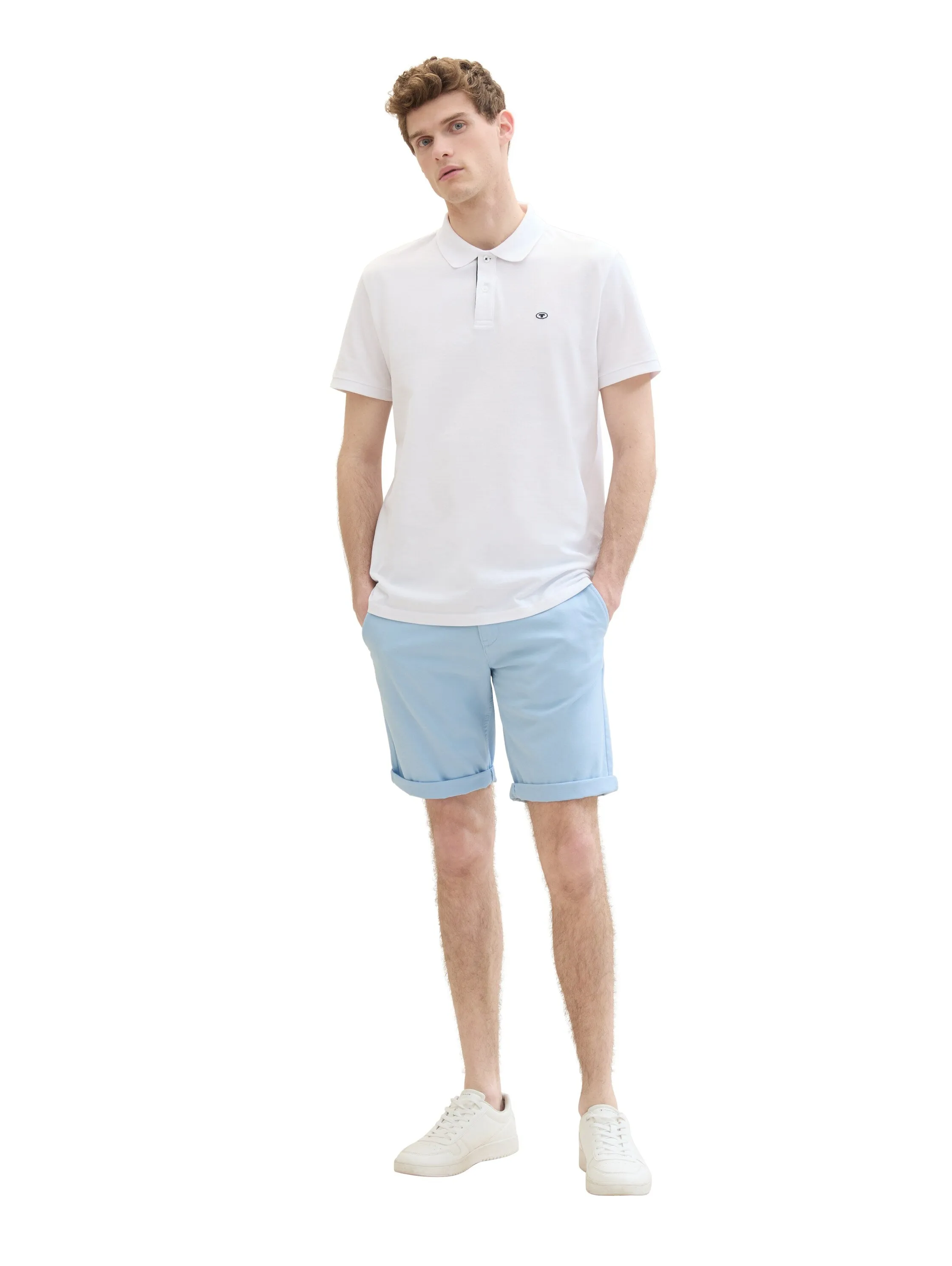 SLIM CHINO SHORTS
