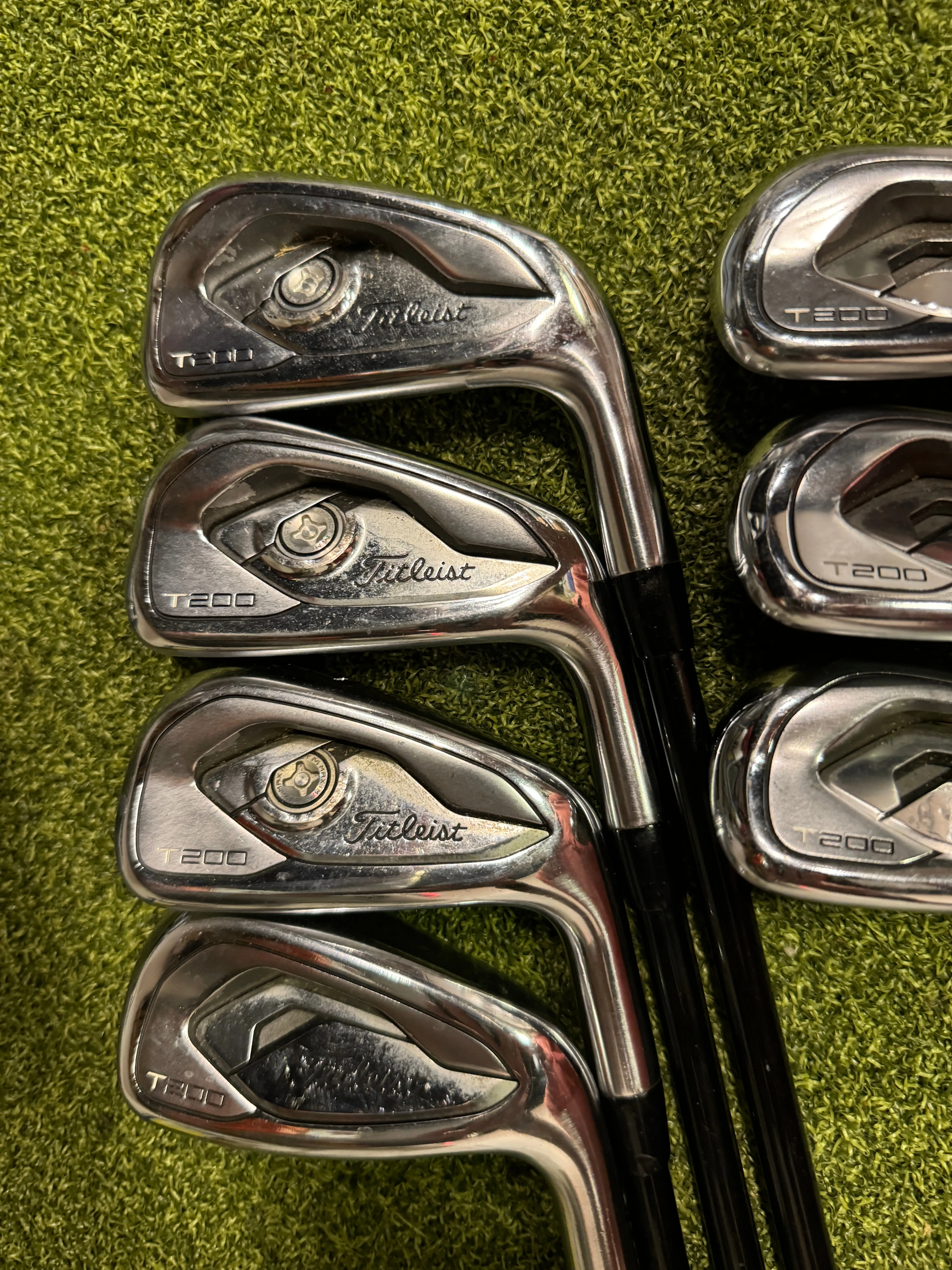 Titlesit T200 5-PW & 48* Iron Set, Accra i60 Senior Flex, RH