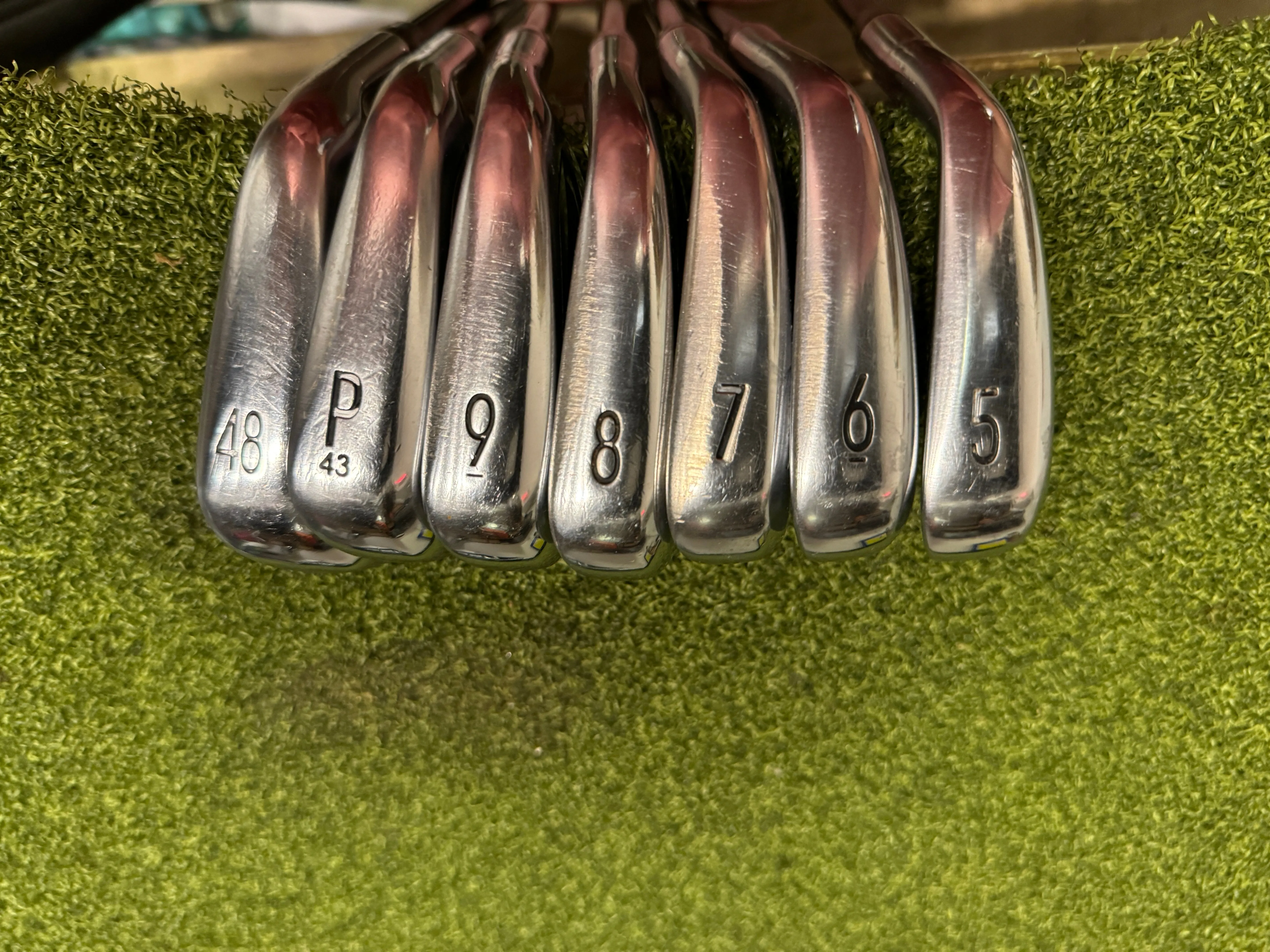 Titlesit T200 5-PW & 48* Iron Set, Accra i60 Senior Flex, RH