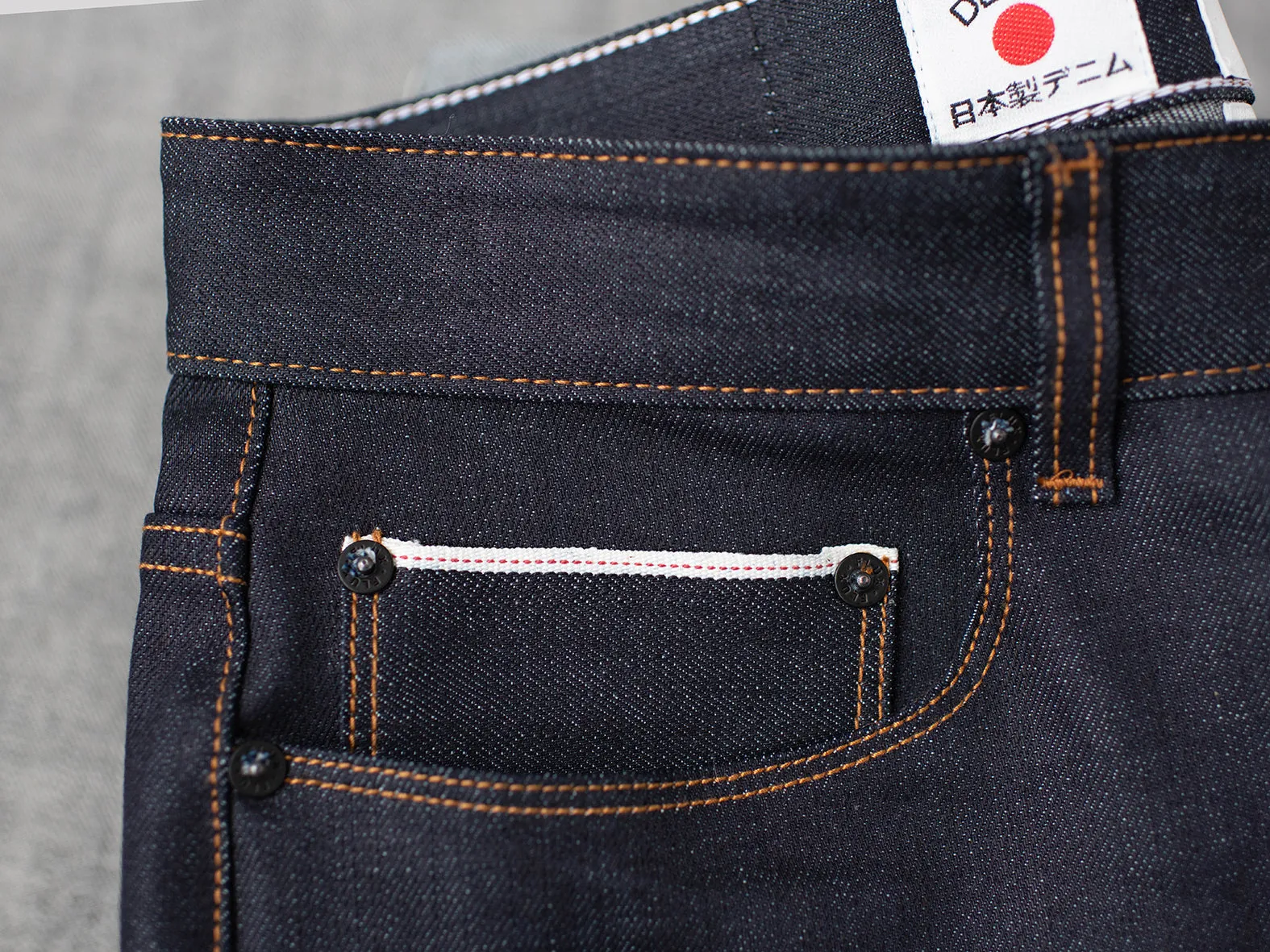 UNION SELVEDGE - RAW INDIGO.