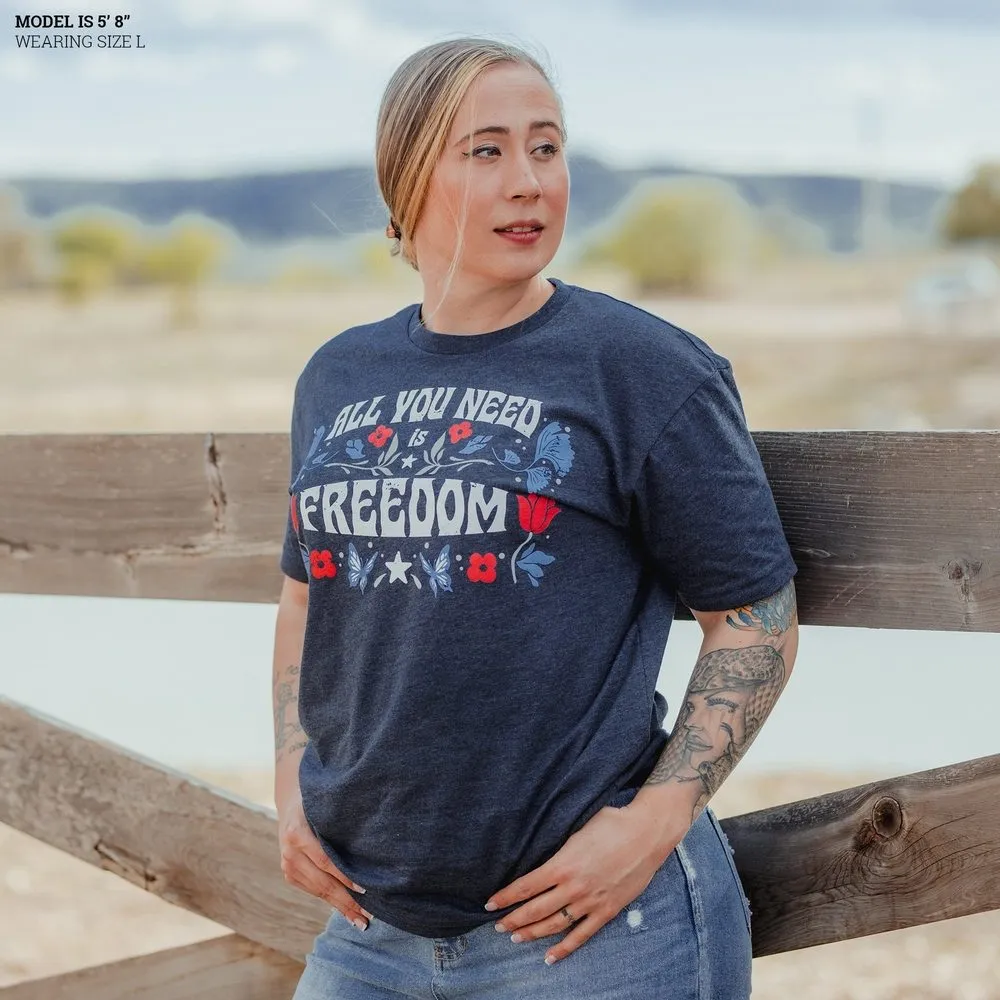 Women's Freedom Boyfriend Fit T-Shirt - Midnight Navy
